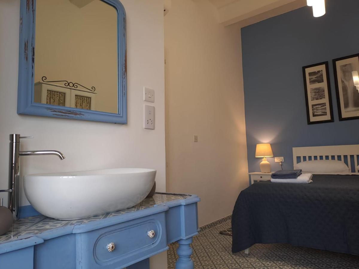 Door Nine -Townhouse With Harbour Views Villa Il-Furjana Buitenkant foto