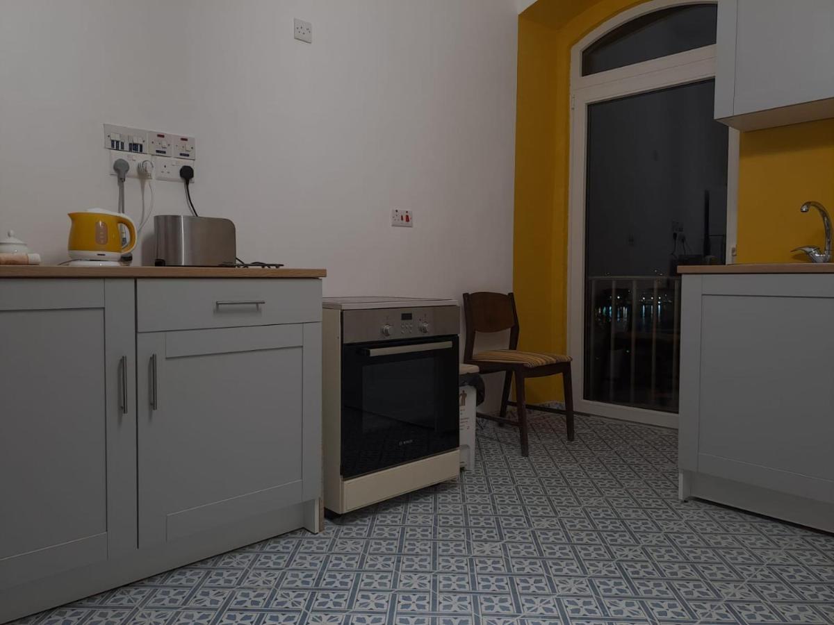 Door Nine -Townhouse With Harbour Views Villa Il-Furjana Buitenkant foto